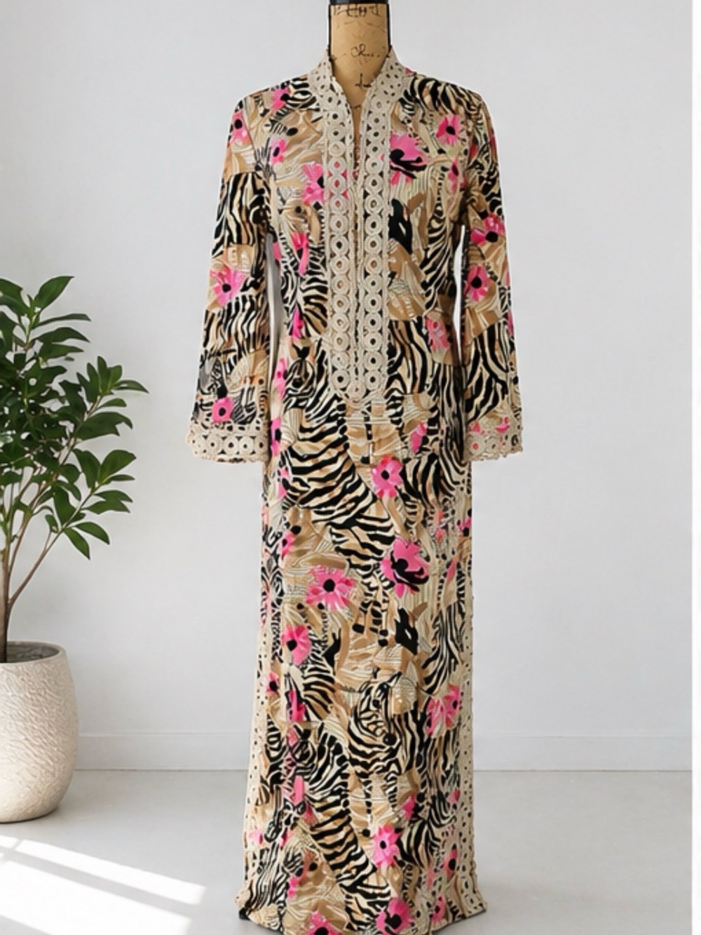 Lilly Pulitzer Shealyn Resort Caftan Maxi – El Morocco Rutabaga (NWT, RARE) - Picture 2 of 12